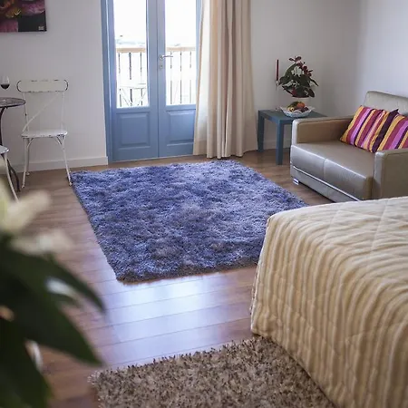 Operetta House Appartement *