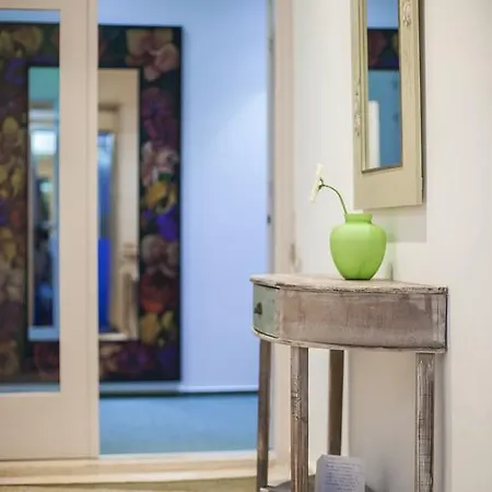 Operetta House Apartamento